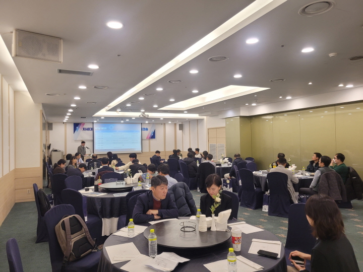 Ŭ���� ȯ�� ��ȯ���� �ý��� �������� Ȯ�强 ��ȭ